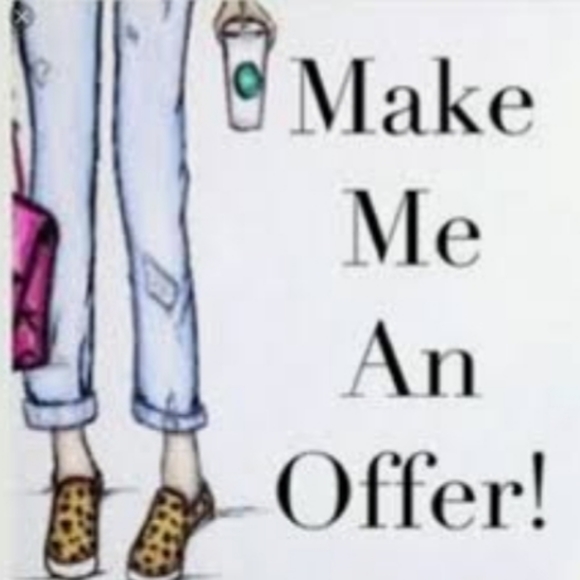 Cropped Hollister Crew Neck🌴 - Picture 7 of 7